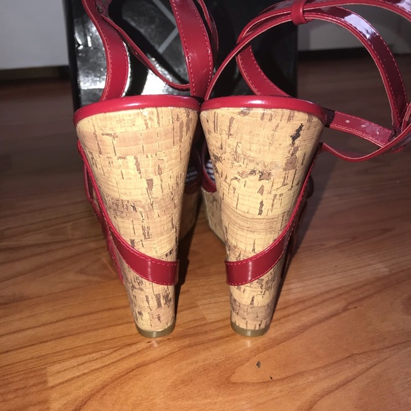 Kardashian Kollection strap wedged sandal - Picture 3 of 4